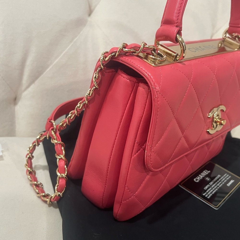 🌸🌸Pink CHANEL Trendy Quilted Top Handle Shoulder Bag in with Gold Hardware - Picture 7 of 15
